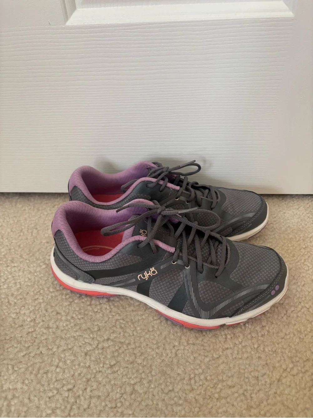 Ryka Women’s Gray Athletic Sneakers with Purple Lining and Pink Accents Size 8